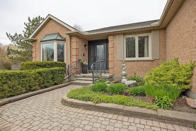 93 Jennifer Road - London Ontario - Stoneybrook Heights