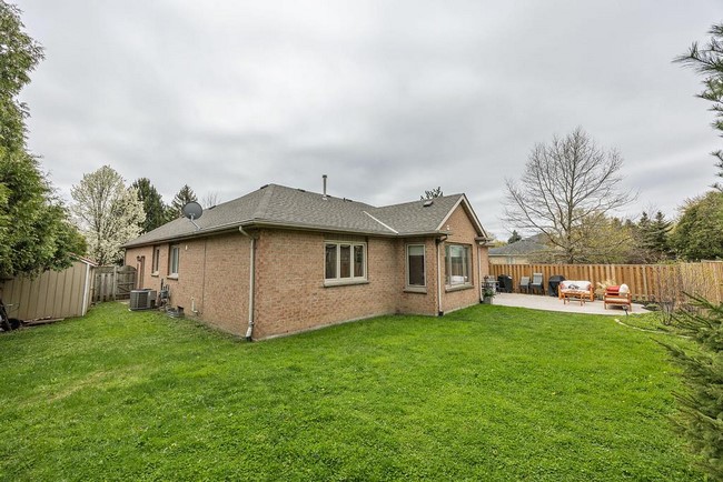 93 Jennifer Road - London Ontario - Stoneybrook Heights