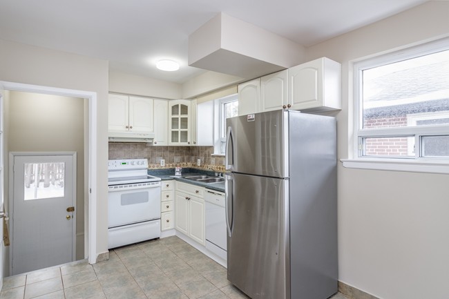 3 Scotchdale Avenue - Scarborough Ontario - Toronto - Eglington East - Woburn / Cedarbrae Area.